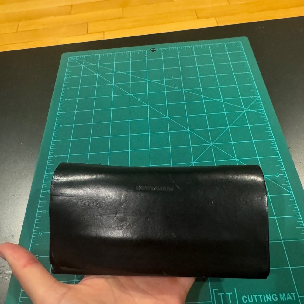 Saint Laurent Classic Black Sunglasses with Case - Picture 10 of 11